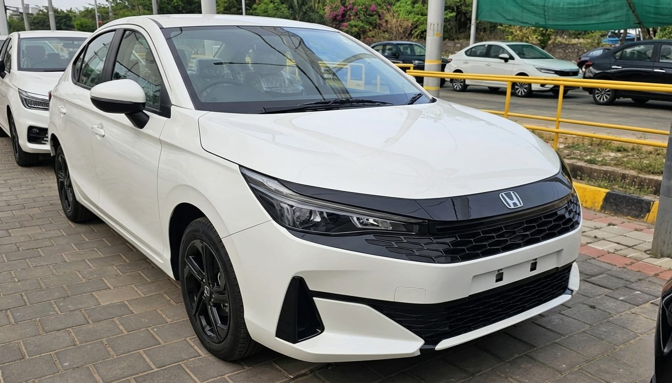 2026 Honda City Facelift Spotted Undisguised Ahead of Launch: Expected Date, Specs & Mileage